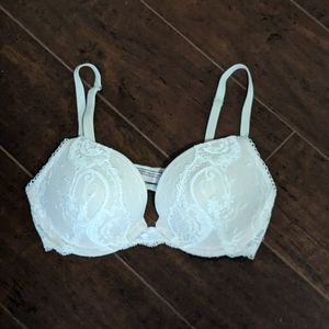 Victoria's Secret Push Up Bra 32C